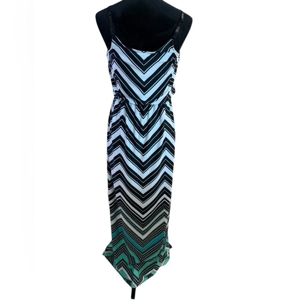 Maxi dress white and black‎ with some green at the bottom size s by bailey blue